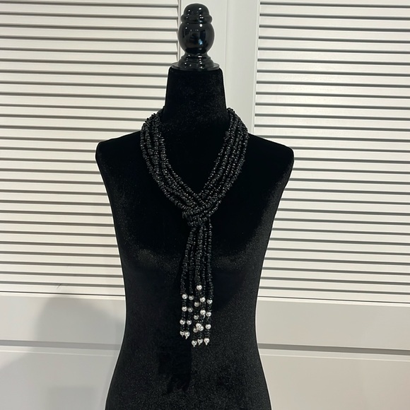 Jewelry - Vintage beaded necklace.
